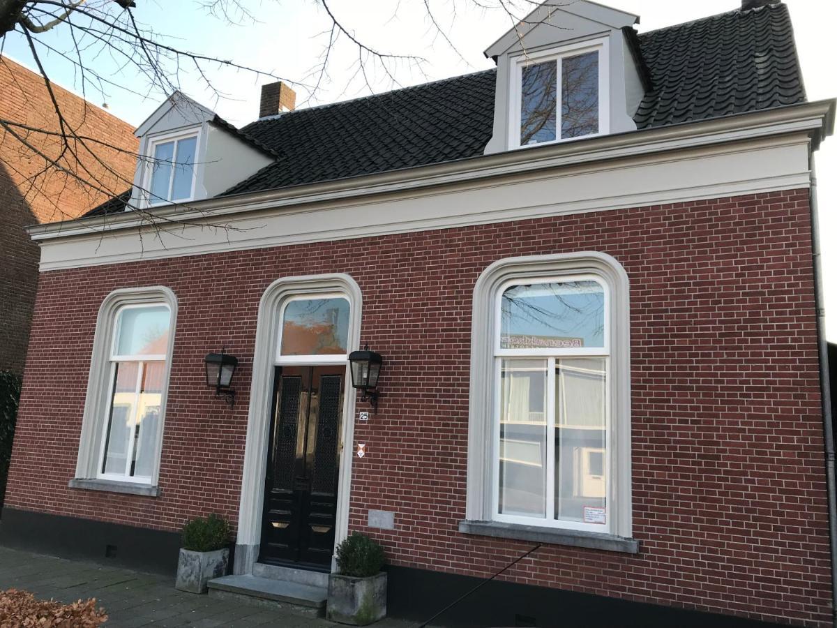 Zzzuite25 Bed & Breakfast Oosterhout  Ngoại thất bức ảnh